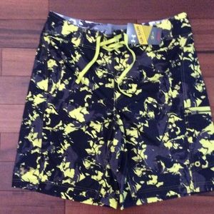 Under Armour men's board short