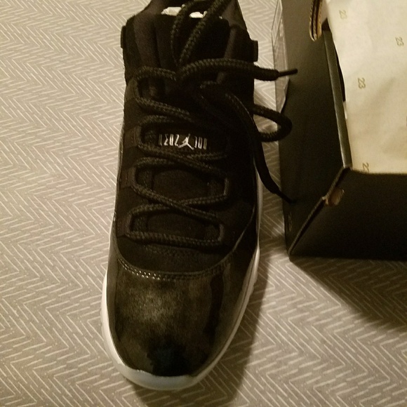 Jordan retro 11 - Picture 2 of 4