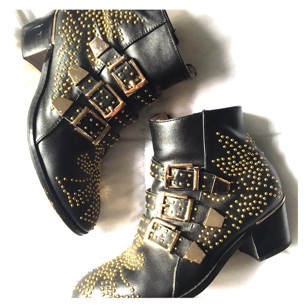 🔸 Gold Studded Boots 🔸
