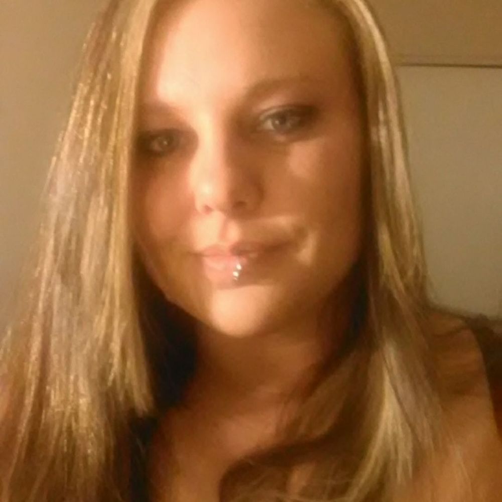 Meet your Posher, Holli