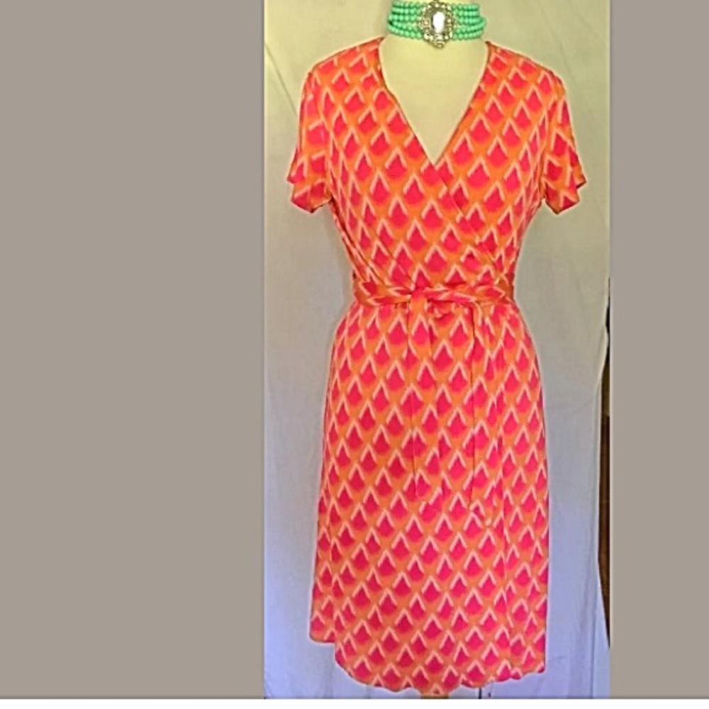 Vtg DVF short sleeve pink orange wrap dress Sz 4