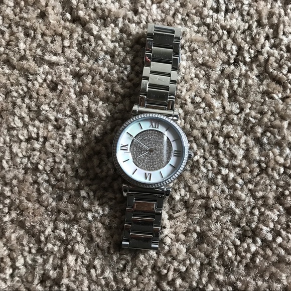 Michael Kors Silver Watch - Picture 2 of 4
