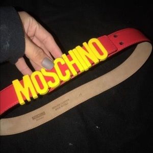 Moschino belt
