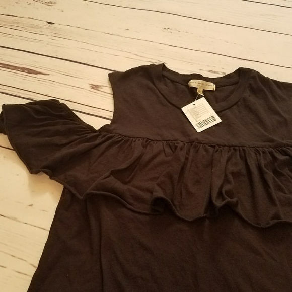 NWT Urban Outfitters Ruffle Cold Shoulder Top - Picture 2 of 4