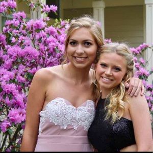 MISSGUIDED PINK LACE GOWN