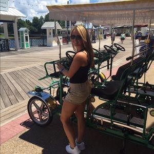 Meet your Posher, Raeanne