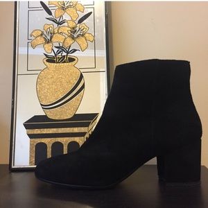 Steve Madden Black Suede Holster Booties