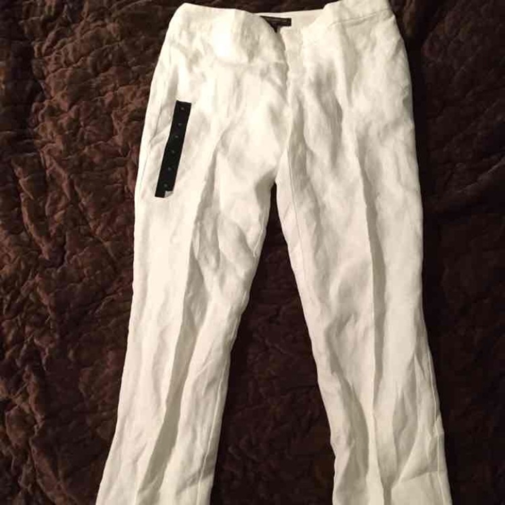 White Banana Republic capris