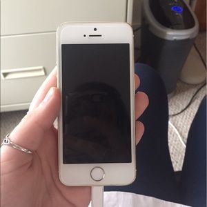 iPhone 5s Gold w/glass screen protector