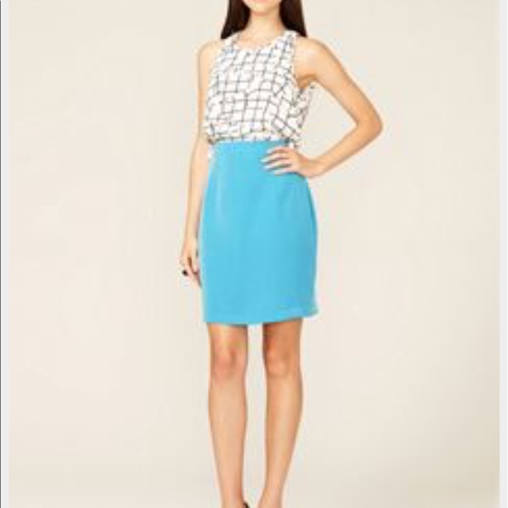 Gemma Crus Peek Back Dress. Size 8