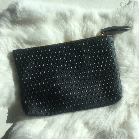 Makeup! Makeup! Makeup! - Picture 7 of 8