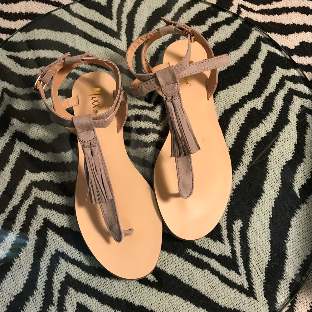 Grey Tassel Sandal. Size 10