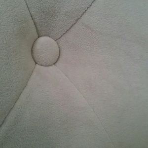 Meet your Posher, Devin