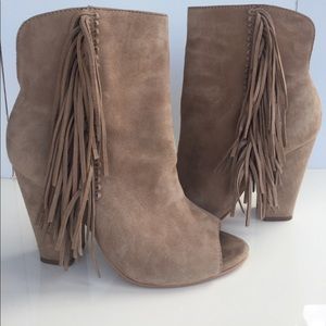 Dolce Vita Peep-Toe Booties- sz 6