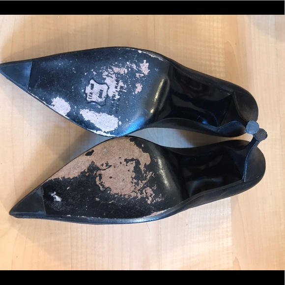 Stuart Weitzman Formal Satin 3.5" black heels - Picture 5 of 8