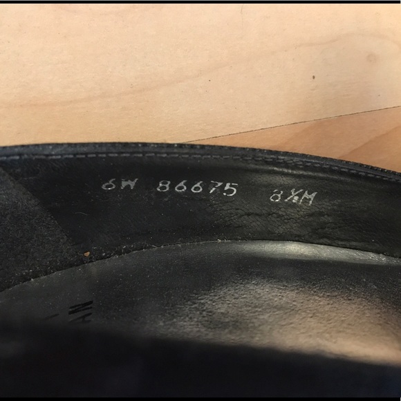 Stuart Weitzman Formal Satin 3.5" black heels - Picture 7 of 8