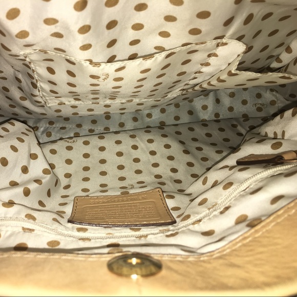 Coach purse - Picture 2 of 3