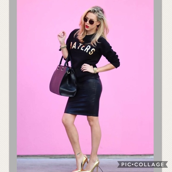 ❤️SALE! Haters” Gold & Black Fitted Sweatshirt - Picture 2 of 3