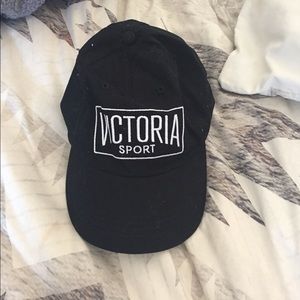 Victoria sport hat