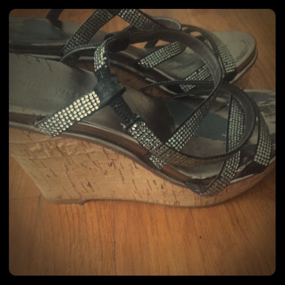 Strapped sandals with mini rhinestones