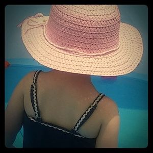 Meet your Posher, Adrienne