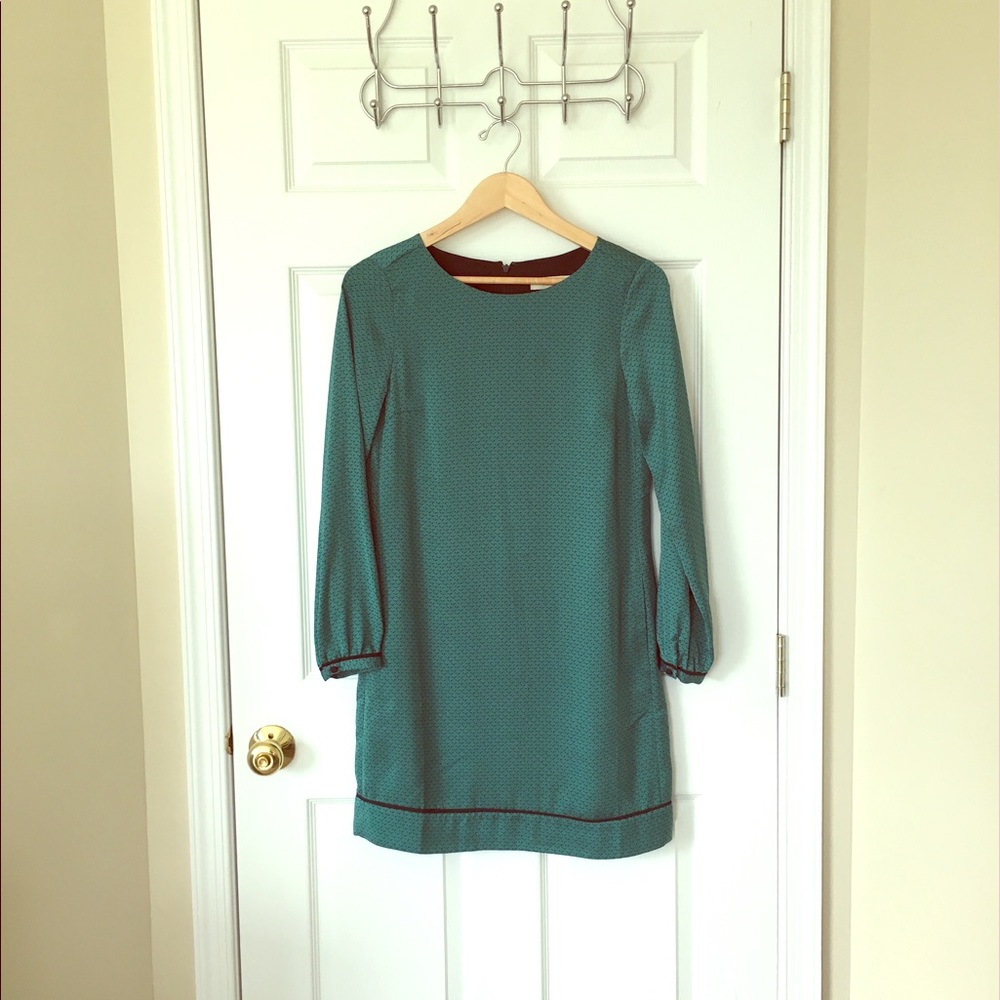 Ann Taylor Green Silk Shift Dress.