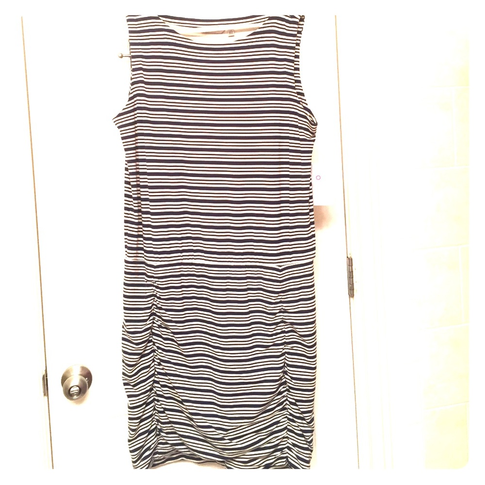 New ATHLETA Navy and creme dress, Petite large!