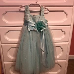 Toddler girls size 4t dress