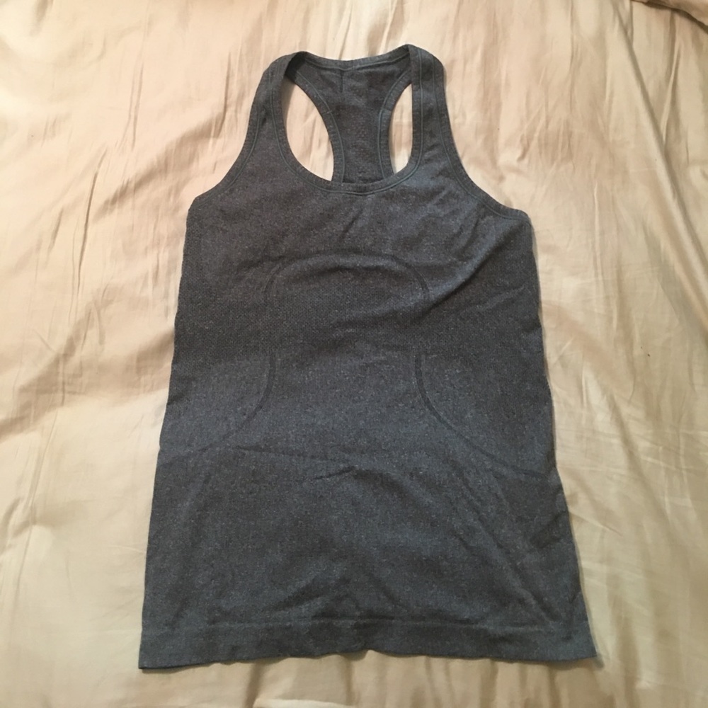 Lululemon top. I believe it's a medium.