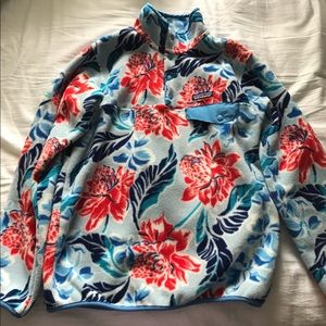 NWOT women's small Patagonia synchilla snap t