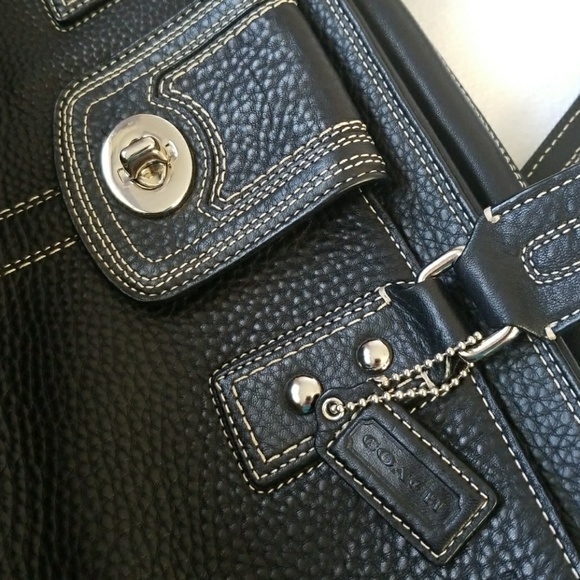 Coach - Picture 6 of 8