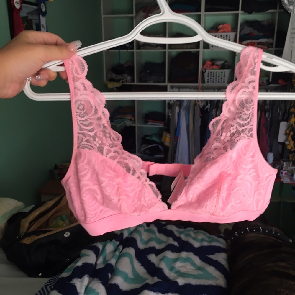 Sexy VS lace bra negotiable