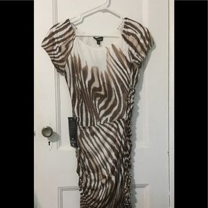 🆕Bebe Brown/ cream animal print dress 🦓👗