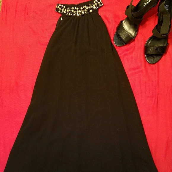 Eliza j - Picture 2 of 4