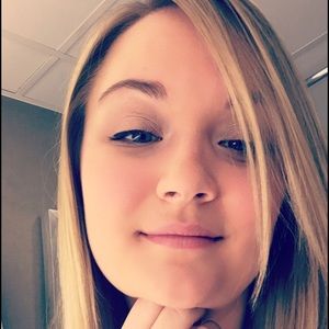 Meet your Posher, Candace
