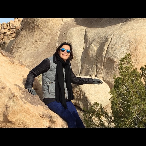 Meet your Posher, Shari - Picture 1 of 1