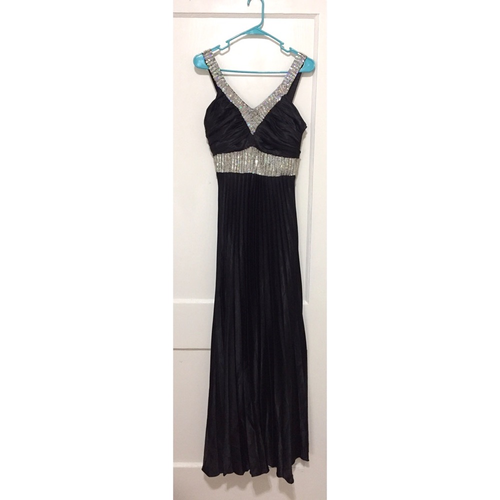 Black Silky Prom Dress Performance Dress
