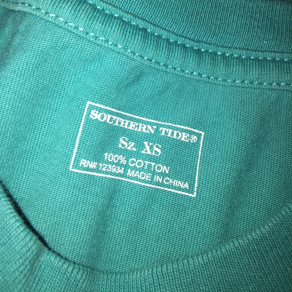 Southern Tide pocket tee - Picture 3 of 3