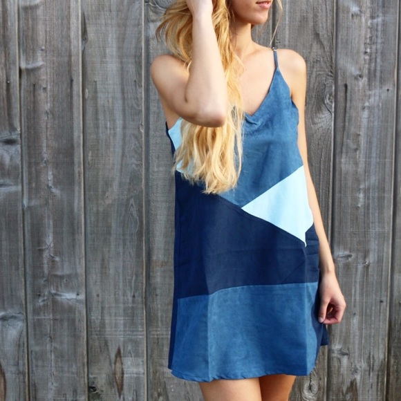 blue tone dress - Picture 2 of 4