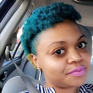 Meet your Posher, Kris