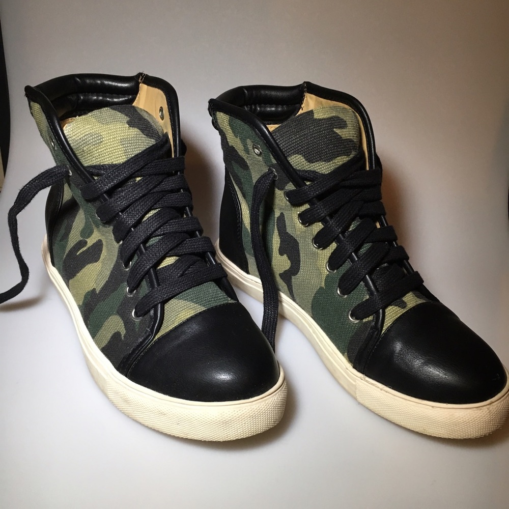 Forever 21 Army Boots Sz 7