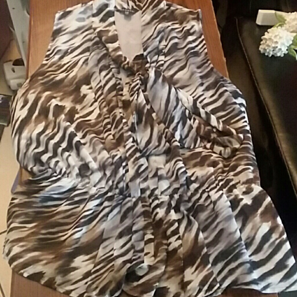 Super cute top XL