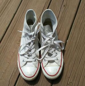 Hold trade White high top converse
