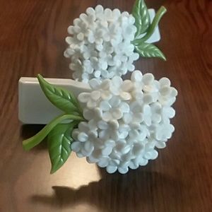 Wall Flowers plug ins  (2)