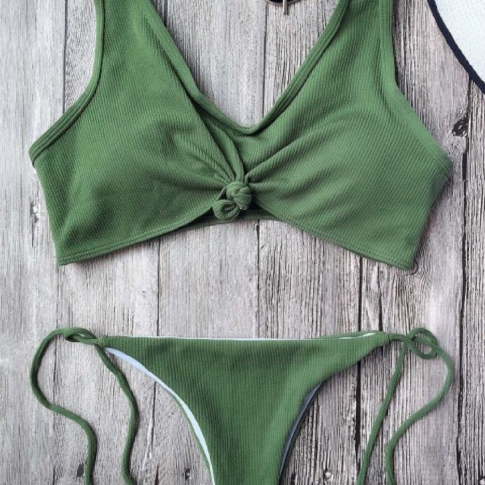 BRAND NEW BIKINI NEVER WORN