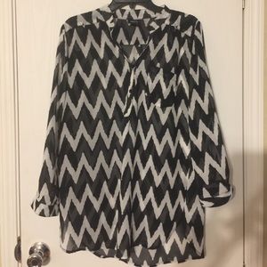 Rue 21 👚 black&wht chevron shirt