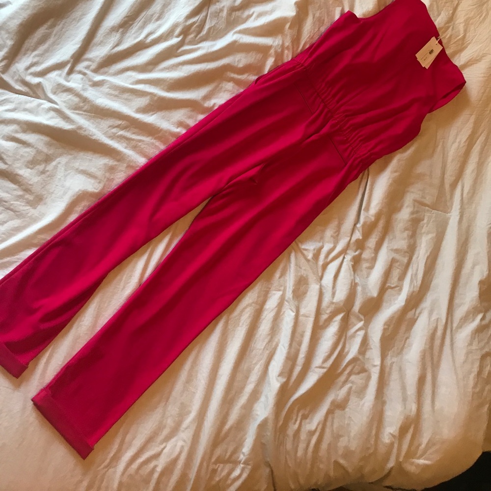 NWT Sleeveless romper - Picture 2 of 5