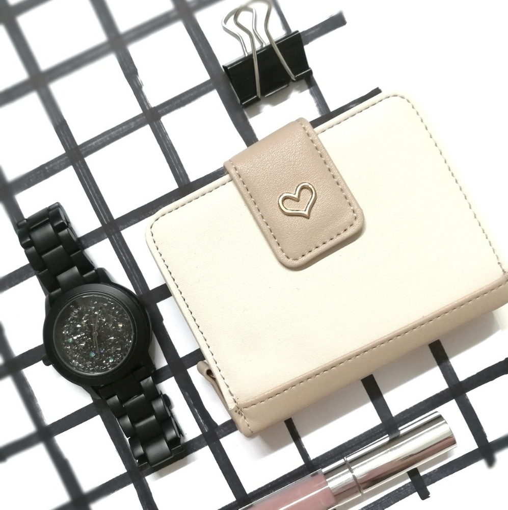 Faux leather Heart Wallet