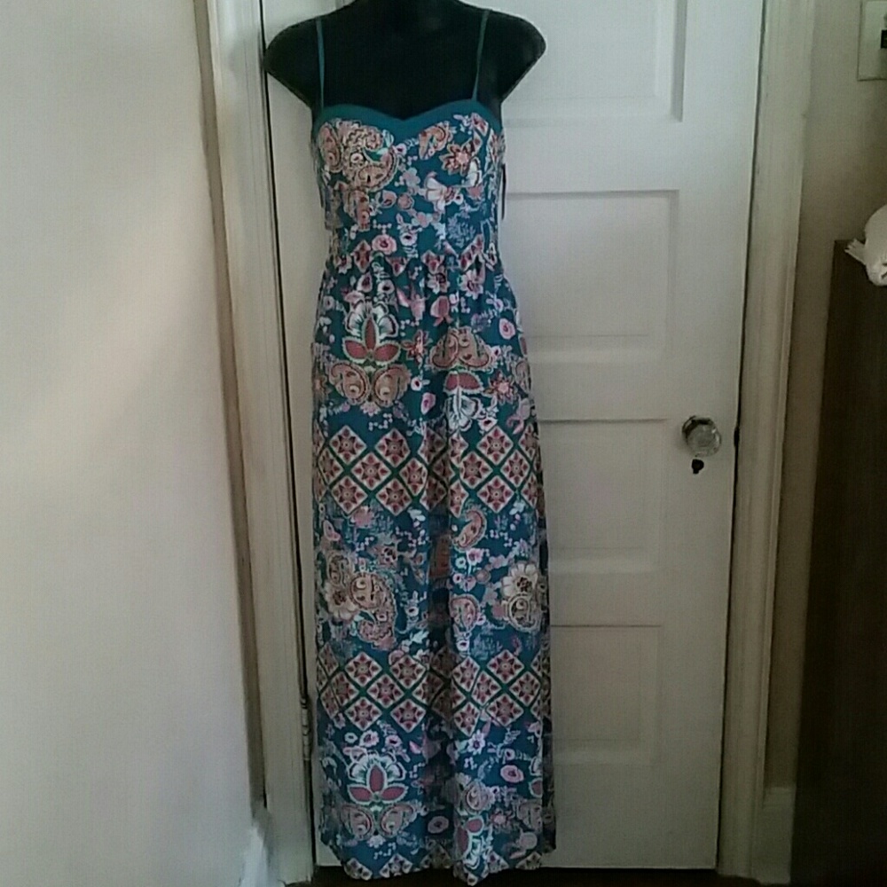 Adorable maxi sundress