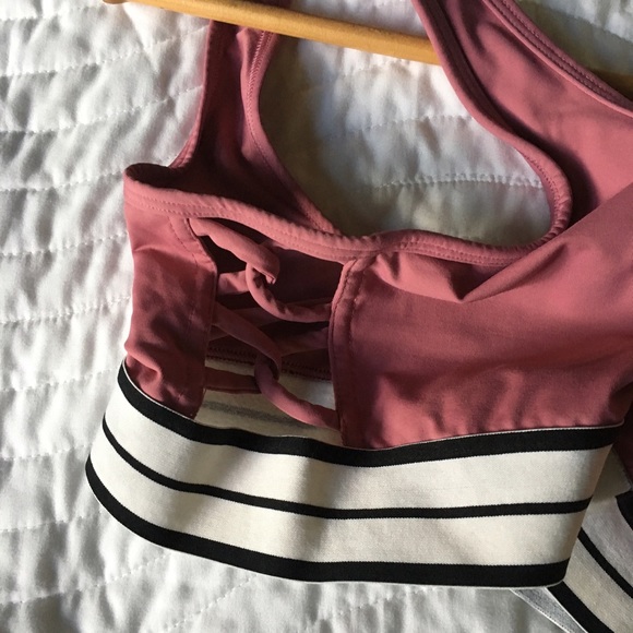 🛍SOLD🛍 PINK Victoria's Secret Sports Bra - Picture 3 of 8